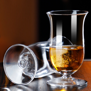 Venta al por mayor handmade180ml Whisky Ron Clear Beer Glasses Cup Tulipanes Shape Glass Lead Free Crystal Wine Drinking Cup With Short Stem - Product Image 3