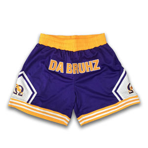 Pantalones cortos deportivos de baloncesto morados personalizados, ropa de calle de malla transpirable impresa con técnica de sublimación, estilo clásico de equipo - Product Image 3