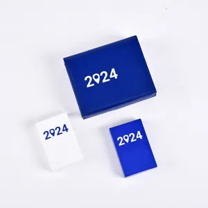 2024boîtes en cuir PU de luxe de haute qualité sont fabriquées sur mesure par l'usine avec deux ensembles de cartes de poker publicitaires visuelles à fort impact