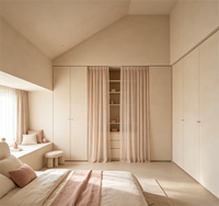 Armoire Japandi en panneaux de particules couleur crème avec rideaux de porte en tissu, service de conception 3D pour appartement, fermeture douce, placard intégré