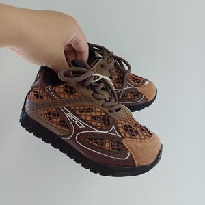 Stock listo 2025 otoño tendencia niños diseñador <span class=keywords><strong>zapatillas</strong></span> niños <span class=keywords><strong>niño</strong></span> marrón lujo Casual zapatos deportivos - Product Image 2
