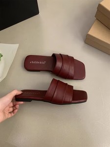 Women's Flat Slide Sandals Korean Chic Ruched Soft Leather Flat Slide Sandals Square Toe Casual <b>Summer</b> <b>Slippers</b> - Product Image 4