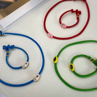 Collier ras-du-cou et bracelet tendance color-block avec pierres précieuses colorées, bijoux au design émail émaillé de niche