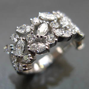 Anello da Donna in Oro Bianco con Diamante Taglio Marquise Colore D Naturale Stile Classico per Fidanzamento - Product Image 6