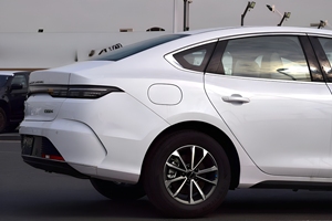 Auto Eléctrico BYD Destroyer 05 2024 de Cuatro Ruedas - Product Image 5