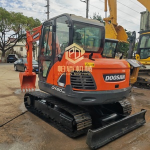 Miniexcavadora Doosan DX60-9C de 6 toneladas con cazo de excavación, excavadora de cadenas usada para construcción - Product Image 2