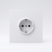 Prise murale ultra-fine 6 mm de style britannique 16A Type G avec interrupteur, panneau PC blanc ignifuge, pour usage hospitalier, prise de courant OEM/ODM