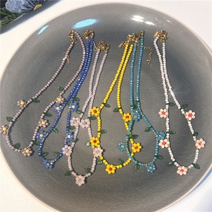 Collar de Cadena con Cuentas Pequeñas Estilo Boho, Collares con Dijes Bonitos, Joyería de Verano para Mujer, Gargantilla de Flores Coloridas para Niñas, Regalo - Product Image 1