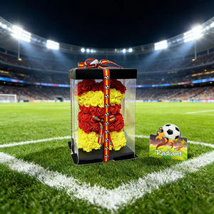 Oso de Peluche con Flores Artificiales para Fanáticos del Fútbol Español, con Cinta de la Bandera Española, Regalo Ideal para Entusiastas del Fútbol en Caja de Regalo - Product Image 1