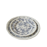 Service de table en porcelaine de style rétro français, motif floral bleu, assiettes, bols, tasses et soucoupes, qualité alimentaire, idéal pour offrir
