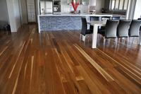 Parquet en bois d'ingénierie de grande taille de 15 mm de long, en bois de gomme tacheté, bois dur, parquet pour le marché australien
