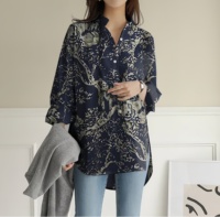 Damen Modisch Bedruckte Bluse aus Baumwoll-Leinen mit Langen Ärmeln und Reverskragen, Seitenschlitz, Unregelmäßigem Saum, Frühling und Sommer
