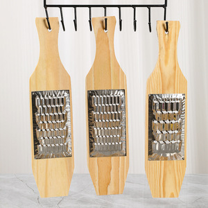 <span class=keywords><strong>Râpe</strong></span> <span class=keywords><strong>à</strong></span> fromage manuelle multi-trous pour la cuisine, manche en <span class=keywords><strong>bois</strong></span>, <span class=keywords><strong>râpe</strong></span> <span class=keywords><strong>à</strong></span> légumes <span class=keywords><strong>plate</strong></span> en acier inoxydable pour radis et carottes - Product Image 2