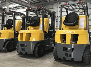 Japanese 2.5 Ton Engine 2h China Forklifts 2000kg 1-2 Ton 2ton 3 2 1 Ton Small Diesel Forklift With Price