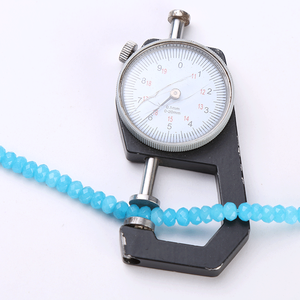 Perles de pierres précieuses de lune arc-en-ciel à vendre, 2377 variétés, y compris des coupes trillion, émeraude, radiant et hexagonales - Product Image 2