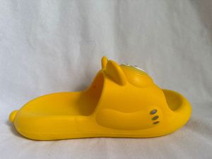 Pantofole Gialle a Cartoni Animati per Bambini 24-35 con Suola in PVC Antiscivolo per Tutte le Stagioni, da Indossare in Casa - Product Image 6