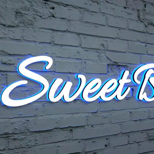 Enseigne personnalisée en forme de lettre avec logo à l'avant en acrylique Enseigne lumineuse en forme de lettre personnalisée pour les entreprises - Product Image 1