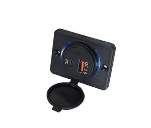 Chargeur USB Type-C QC3.0 20W avec port Type-A, chargeur rapide pour voitures, motos, bateaux (PC résistant aux flammes) - Product Image 1