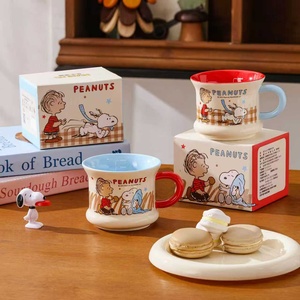 Vente en gros de nouvelles tasses à café de style dessin animé, tasses à eau en céramique gravées mignonnes - Product Image 4