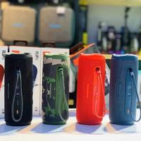 Speaker Portabel Nirkabel Longwei Flip 6 5.0 TWS 10W RGB LED Plastik Audio Dua Arah untuk Pesta Dalam & Luar Ruangan