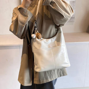 Bolso para axilas de gran capacidad estilo Retro Matsujin para mujer Otoño Invierno nuevo bolso de mano informal de poliéster sensible de alta calidad individual - Product Image 3