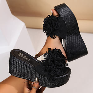 รองเท้าส้นสูงแบบสวมเปิดนิ้วเท้าสำหรับผู้หญิง รุ่นใหม่ล่าสุด ดีไซน์ดอกไม้  ไซส์ใหญ่ เหมาะสำหรับใส่ไปเที่ยวทะเล ฤดูร้อน ส้นแบบลิ่ม - Product Image 6