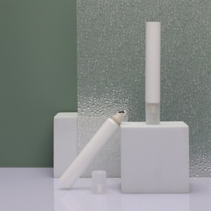 Envase de Plástico Suave Personalizado con Aplicador y Tapa de Rosca para Rubor Líquido, Esmalte de Uñas, Aceite, Cuidado Labial, Crema para Ojos y Cosméticos - Product Image 5