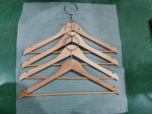 Suspension en <span class=keywords><strong>bois</strong></span> anti-vol pour hôtel, cintres de sécurité WDAT001, meilleure vente - Product Image 6