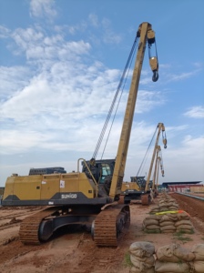 Suhigo HGY70R 360 Degree <b>Rotary</b> Full Hydraulic Side Boom Pipe Layer High Load Moment Construction <b>Machinery</b> with Engine for Sale - Product Image 5
