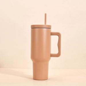 Gobelet isotherme de voyage pour voiture H4.0 avec poignée, 40 oz, couvercle, paille, antidérapant, OEM ODM, logo personnalisé - Product Image 3