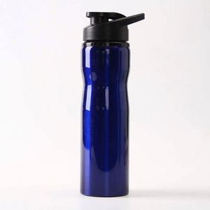 Stainless Steel Water <b>Bottle</b> for Adults With Modern Design, <b>750Ml</b> Capacity - Product Image 4