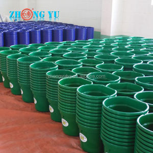 Haute qualité 20L 5 Gal cheval équipement Stable dos plat cheval mangeoire bac en <span class=keywords><strong>plastique</strong></span> seau d'alimentation en eau <span class=keywords><strong>pour</strong></span> cheval cerf bétail - Product Image 6