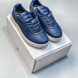 New luxury flat leisure anti-slip outdoor skateboard, fashionable for both <b>men</b> and women, breathable, suitable for spring and - Product Image 1