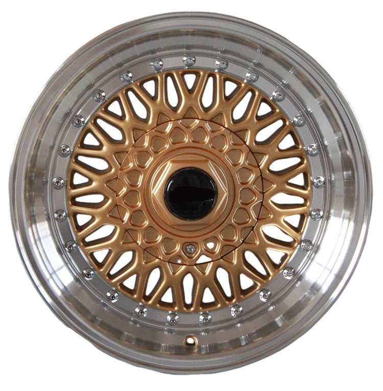 Rivetto oro bordo macchina oro