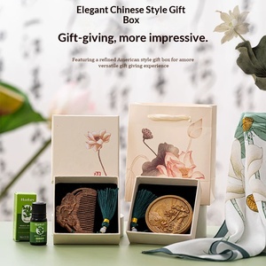 Peigne en bois chinois traditionnel, souvenir exquis, cadeau idéal pour mère, professeur et invités étrangers - Product Image 2