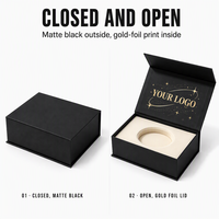 Boîte cadeau noire à rabat magnétique avec logo personnalisé, impression sur le couvercle intérieur et impression scintillante étoile dorée pour l'emballage de montres