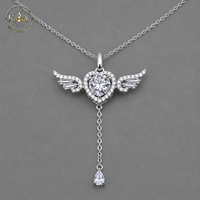Collier unisexe en argent 925 plaqué or 18 carats avec pendentif cœur ailé en moissanite, chaîne à maillons, étanche, ailes d'ange mobiles, tendance, pour soirée