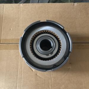 Para piezas de tractor M9540, conjunto de caja de freno (acoplador) 3C291-32300, nuevo, para cosechadoras agrícolas, fabricado en hierro, 13.45kg - Product Image 1