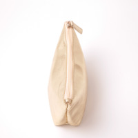 Petite trousse de toilette légère et résistante à l'eau, couleur or champagne métallisé, avec fermeture éclair, pour femme, idéale pour les voyages d'affaires et les soirées.