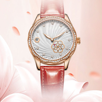 Montre à quartz de luxe pour femme, élégante et raffinée, avec affichage de la date, cadran en verre gravé en spirale, bracelet en cuir
