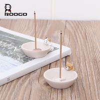 Mignon Animal Rooogo Vente Complète Design Unique Plateau Carré En Métal Texturé Porte Bâton D'encens pour Religion Parfum Décor À La Maison