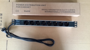 PDU Inteligente de 30A 200-240V (con Pantalla LED, Panel Metálico y Función de Monitoreo Remoto de Red) Equipo de Distribución de Energía Sin P - Product Image 5