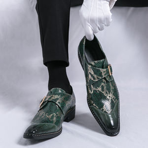 Mocassins en cuir de serpent pour hommes, à bout pointu, avec boucle métallique, chaussures d'hiver pour le bureau et la mode professionnelle - Product Image 4