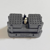 DRC26-60S06 Automobil-ECU-Steckverbinder 60-polig Wasserdichter Buchsenstecker mit Schutzkappe Kupferkontakte 250V 7,5A