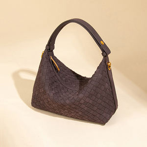 กระเป๋าโท้ทใส่อาหารกลางวันแบบทอ คอลเลคชั่นใหม่ปี 2026 ดีไซน์พรีเมียมไม่ซ้ำใคร สะพายไหล่หรือถือใต้วงแขนได้ กระเป๋าถือแฟชั่นผู้หญิง <span class=keywords><strong>หนัง</strong></span>กลับเทียม - Product Image 3