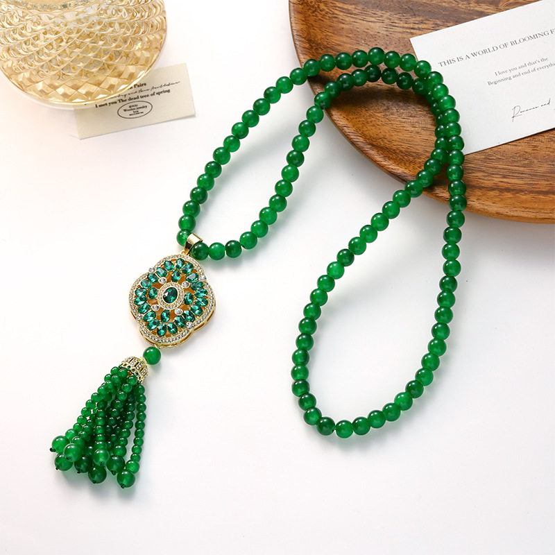 1019 Jade Green Tassel Necklace