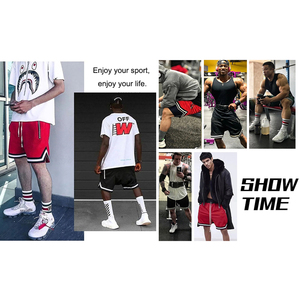 Shorts de sport pour hommes en polyester personnalisés en gros avec poches zippées, shorts de basketball imprimés avec logo pour l'été - Product Image 3