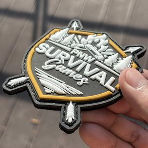 Patch PVC personnalisé en silicone avec logo en relief, style Freedom, pour activités de plein air, avec fixation auto-agrippante, vente en gros - Product Image 4