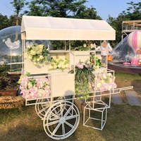 Offre Spéciale personnalisé en bois fleur barre de bonbons chariot avec roues pour mariage enfants noël dessert fête présentoir