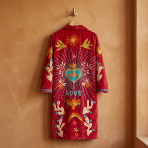 Vente en gros de manteaux longs en velours vert olive faits à la main avec des motifs sacrés, de l'amour, de oiseaux, du soleil, de cactus et d'étoiles - Product Image 2